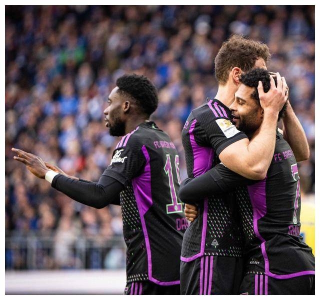 拜仁慕尼黑内部会议纪要流出:今晨战术微调,足总杯使命明确,轮换策略成焦点的简单介绍 拜仁慕尼黑内部会议纪要流出:今晨战术微调,足总杯使命明确,轮换策略成焦点的简单介绍