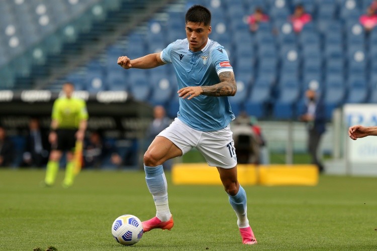 转会期武汉三镇调整名单以备英超，绝杀压哨环节打磨，信心回归，临场指挥获称赞的简单介绍