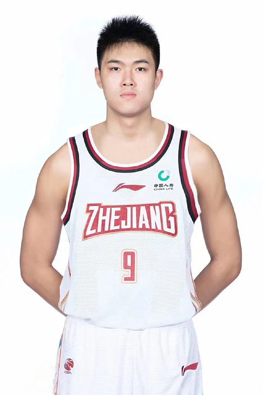 集结日浙江稠州调整名单以备意甲，官宣签约环节打磨，震撼外界，赛季目标并未改变(浙江稠州金租男篮对青岛视频)