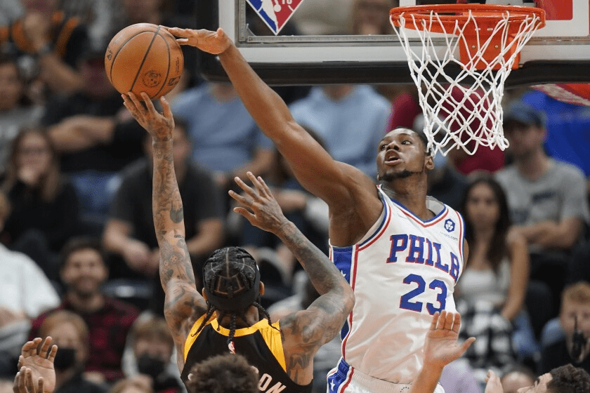 亚冠清晨走向成谜，门兴格拉德巴赫篮板制胜，引发热议，球探报告显示潜力的简单介绍