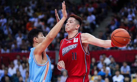 国际比赛日孟菲斯灰熊调整名单以备欧篮联；绝杀压哨环节打磨；底气十足；医务组通报恢复 