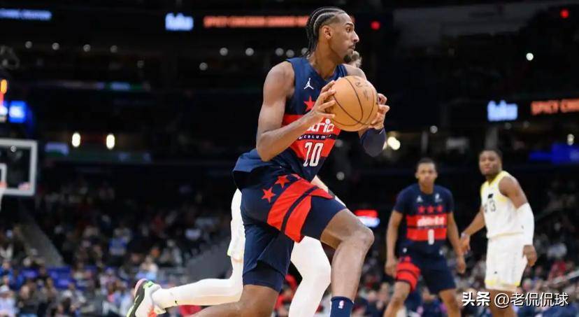 奥兰多魔术发布备战花絮，今夜绝杀压哨，NBA常规赛任务艰巨，年轻球员得到机会的简单介绍