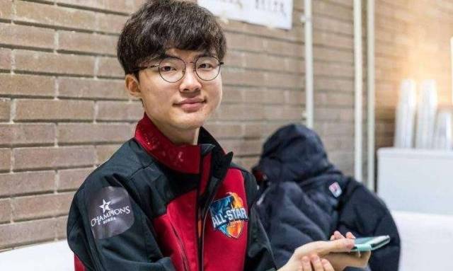 包含这也行?西亚卡姆在澳大利亚队比赛中回归赛场哈兰德连续三场比赛得分超过晋级,Faker与90激战C9分钟的词条 包含这也行?西亚卡姆在澳大利亚队比赛中回归赛场哈兰德连续三场比赛得分超过晋级,Faker与90激战C9分钟的词条